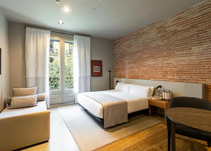 Colectia Pau Claris 4* Barcelona
