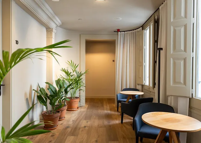 Colectia Pau Claris 4* Barcelona
