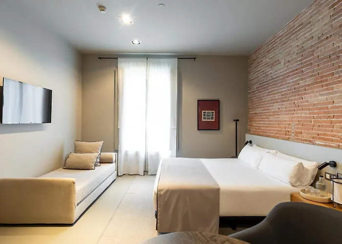 Colectia Pau Claris Pensjonat Barcelona