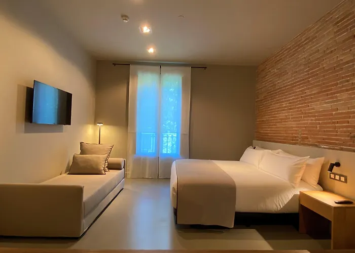 Colectia Pau Claris 4* Barcelona