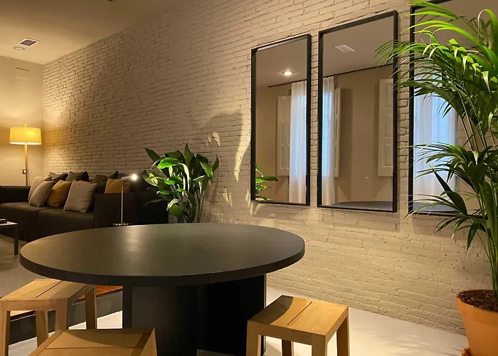 Colectia Pau Claris Pensjonat 4*