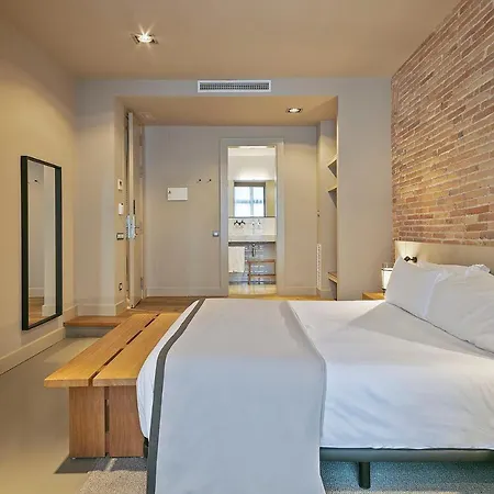 Uma Pau Claris 3* Barcelona
