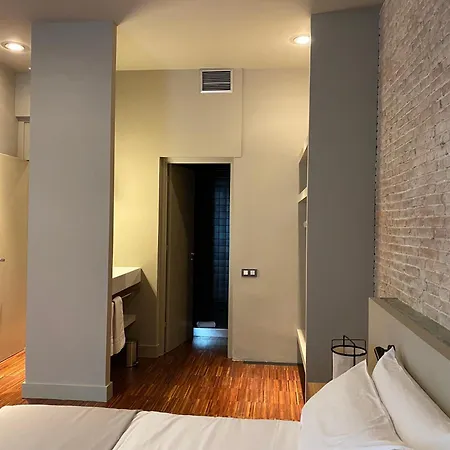 Guest house Uma Pau Claris 3*